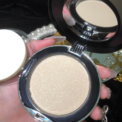 会发光的粉饼带细闪亮晶晶