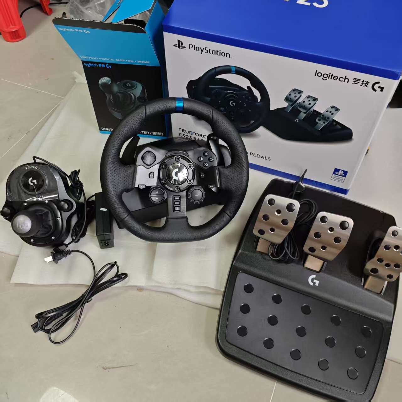 罗技G923游戏方向盘学开车三踏板力反馈赛车模拟驾驶器PC PS5电脑