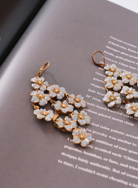 艺伎的胭脂 vintage Nolan Miller 蓝色 花朵 长串 耳针 耳环