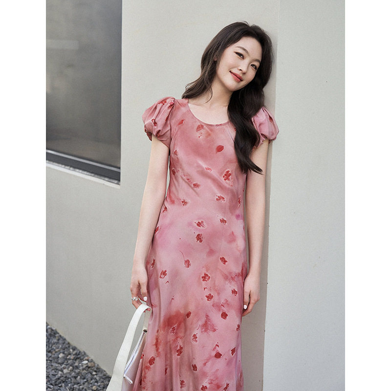 荣太粉色玫瑰晕染泡泡袖真丝连衣裙女2025夏季小个子桑蚕丝中长裙
