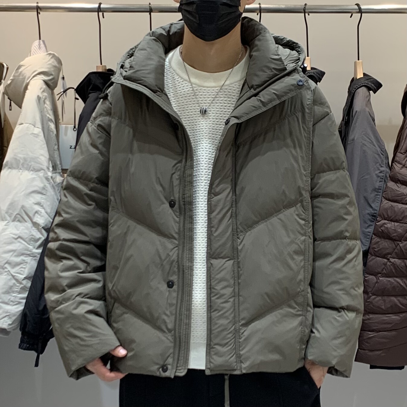 冬季韩版男连帽羽绒服百搭潮流日系复古时尚设计感加厚保暖羽绒衣