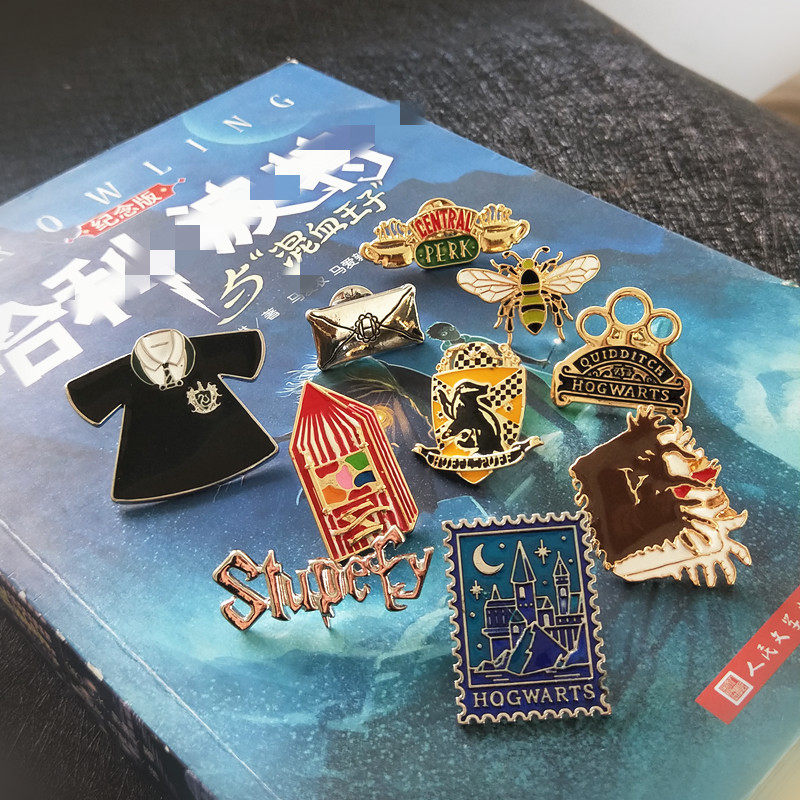 霍格沃茨拉文克劳学院校徽金属徽章胸章胸针领章领针城堡怪物书