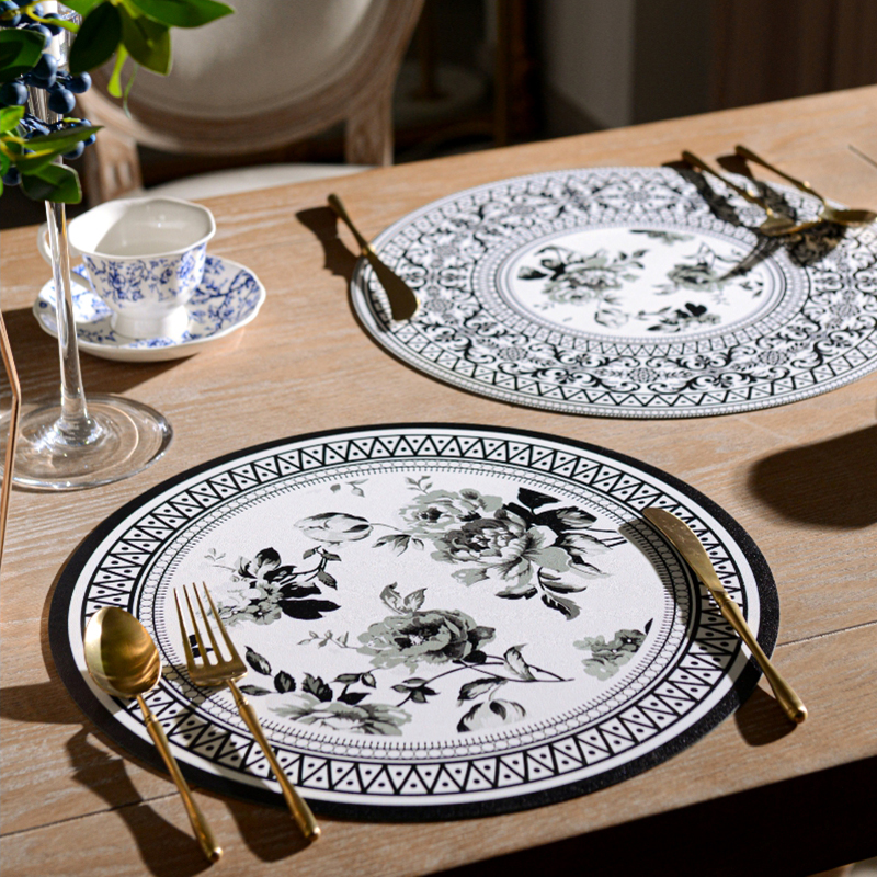 餐垫PVC圆形隔热垫防水防油桌垫