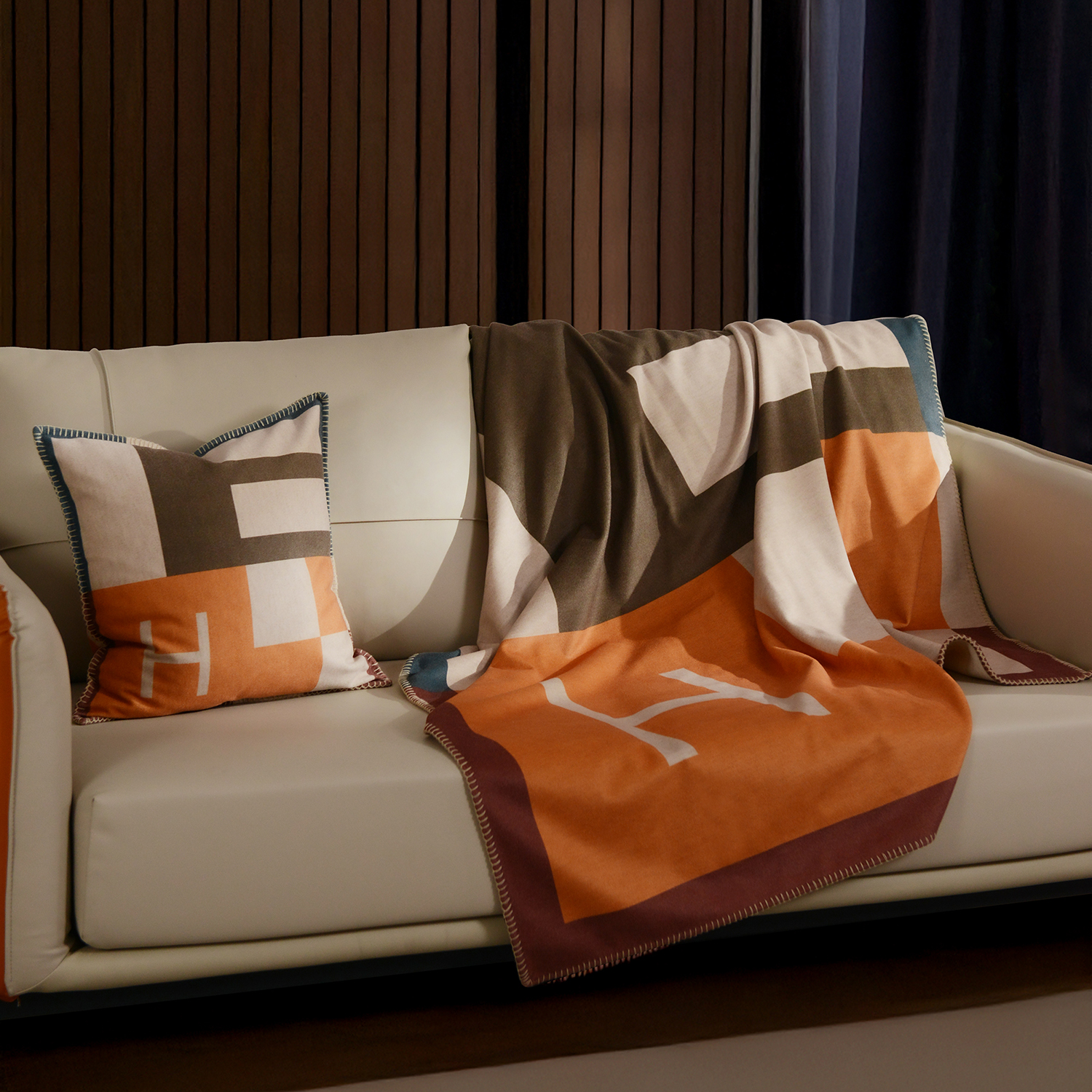 羊毛呢沙发毯橘色抱枕靠垫盖毯