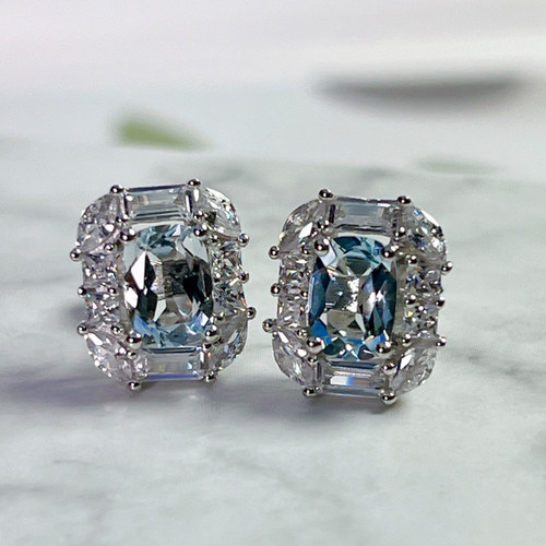 星赞轻奢珠宝S925银约1.33卡天然海蓝宝耳钉围钻枕形气质百搭耳钉
