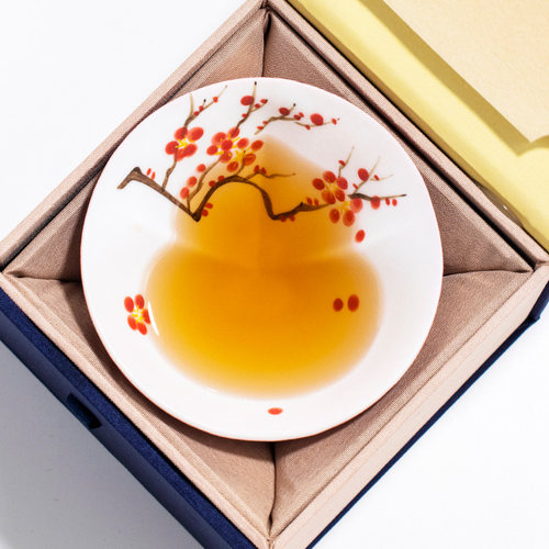 泥土故事手绘福禄杯∣寒梅傲雪