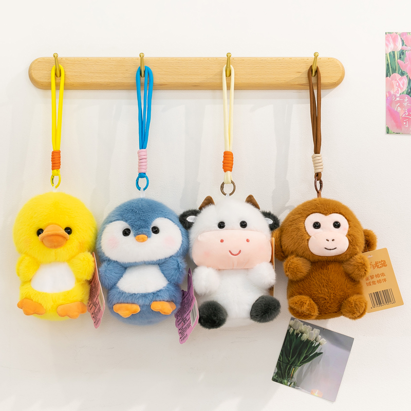 可爱动物企鹅小鸡毛绒挂件