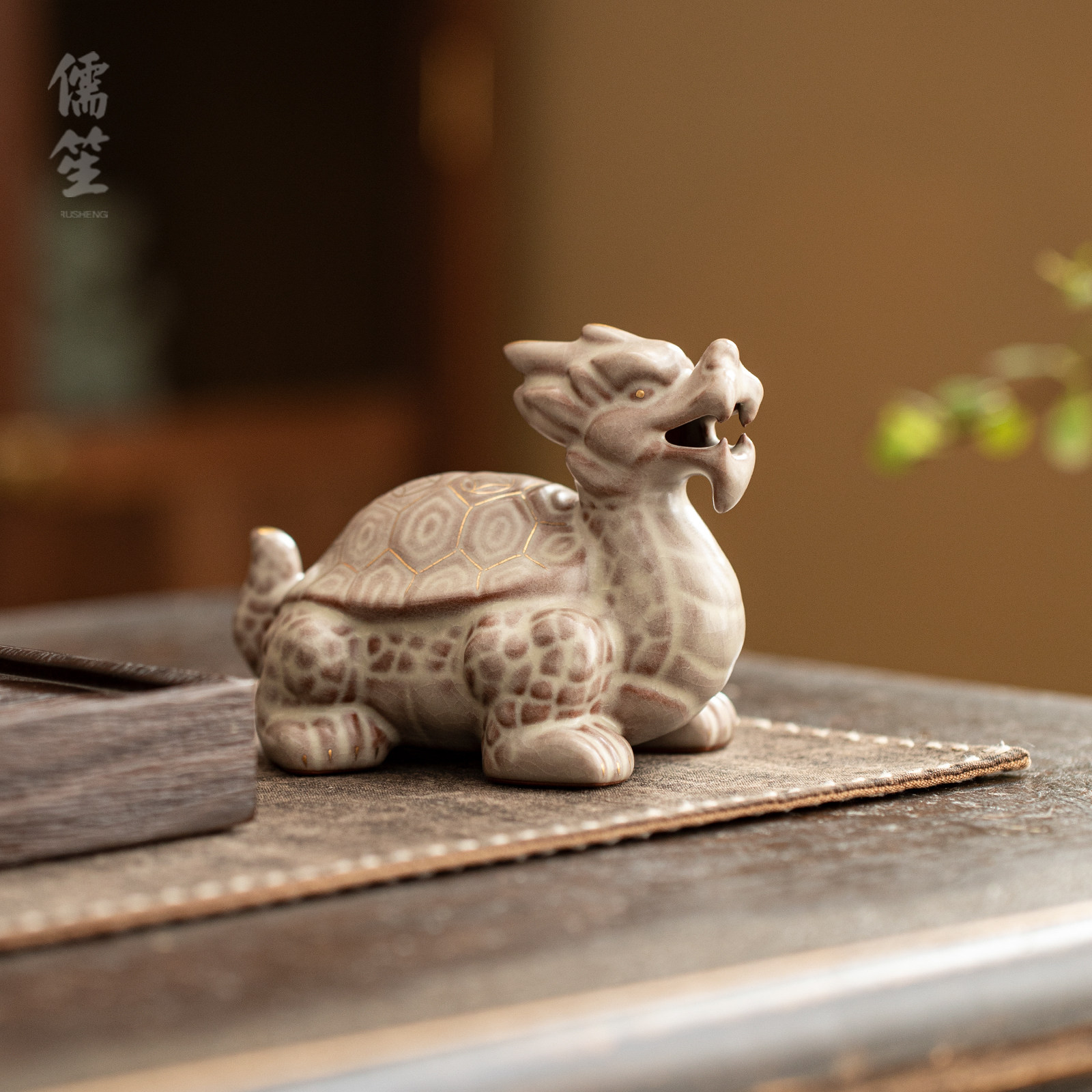 描金哥窑龙龟茶宠茶玩复古陶瓷摆件茶道可养茶线叶金塔大师