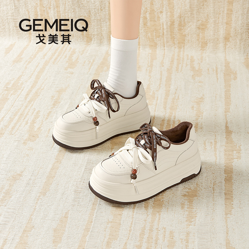 戈美其2025新款加绒厚底小白鞋