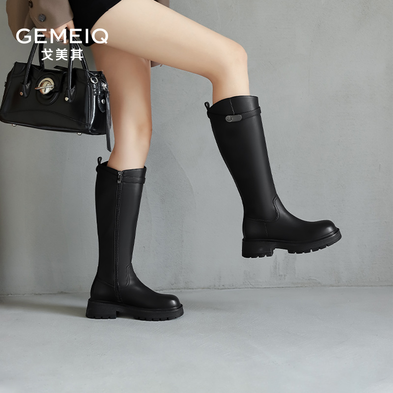 戈美其高筒粗跟金属扣饰时装靴