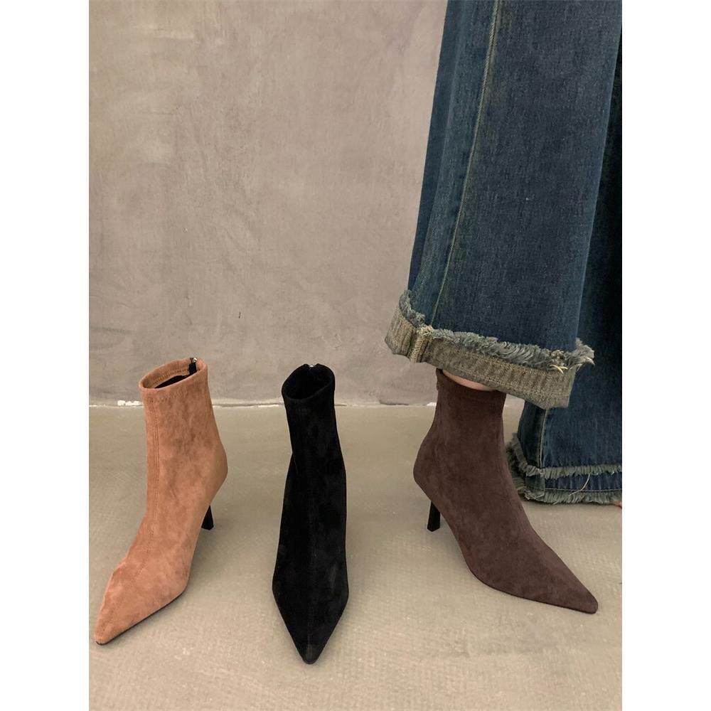 香港高跟尖头气质绒面瘦瘦短靴女鞋2025年新款冬季加绒小踝靴子