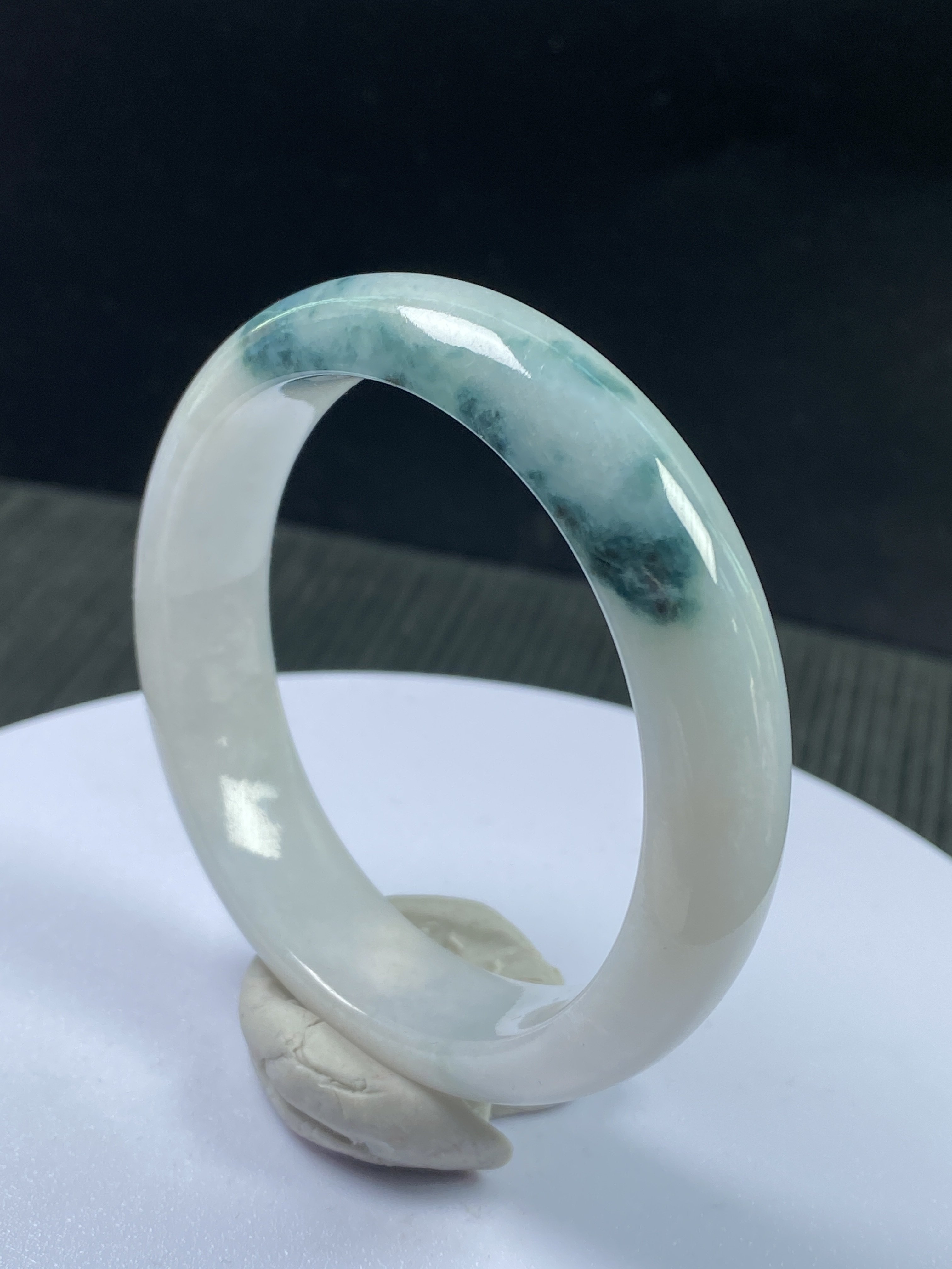 52正圈 天然A货翡翠蓝飘花手镯 掌宽64mm左右戴 证书编号9278