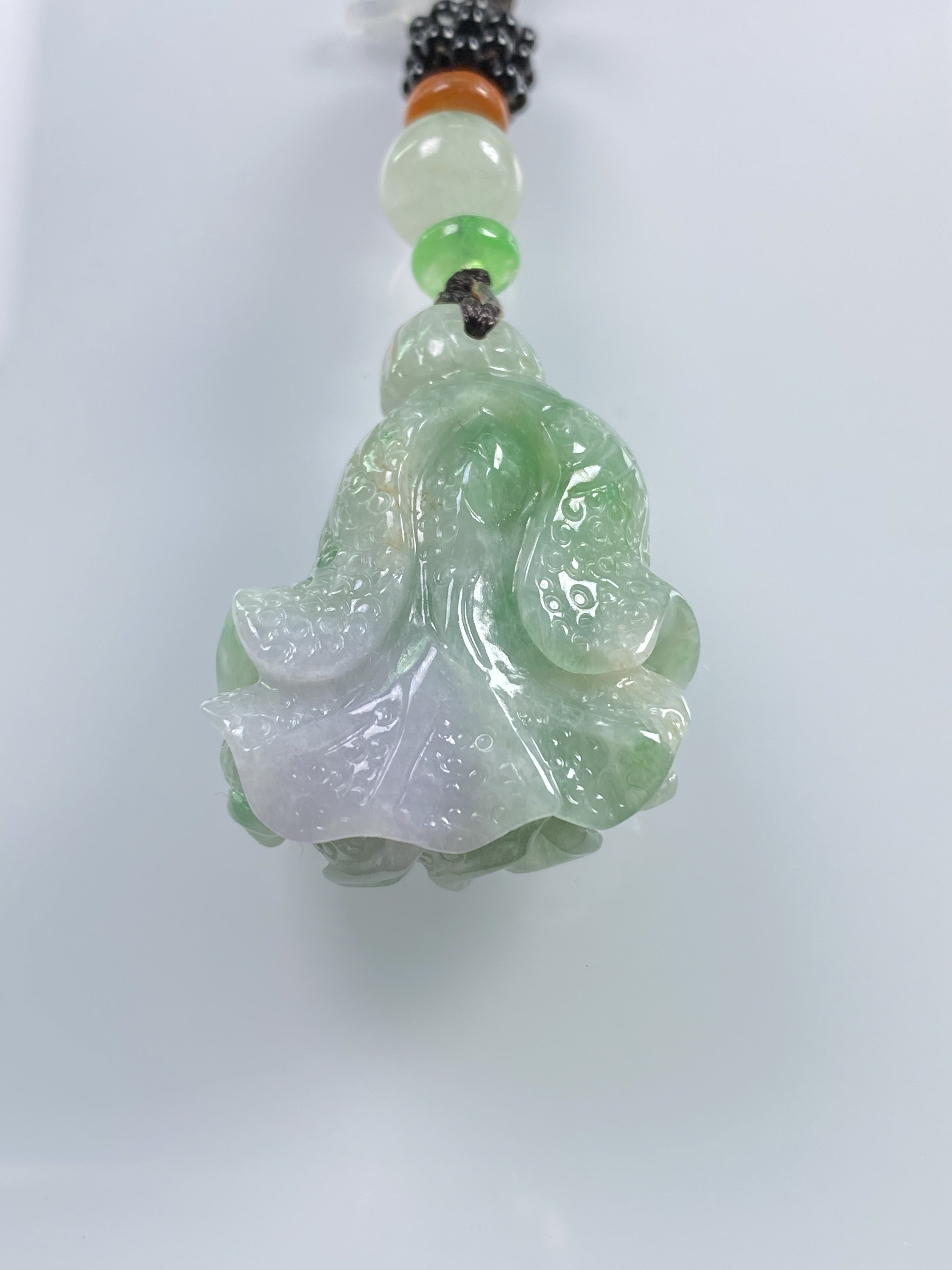 缅甸天然A货翡翠阳绿飘花白菜吊坠 证书编号65047