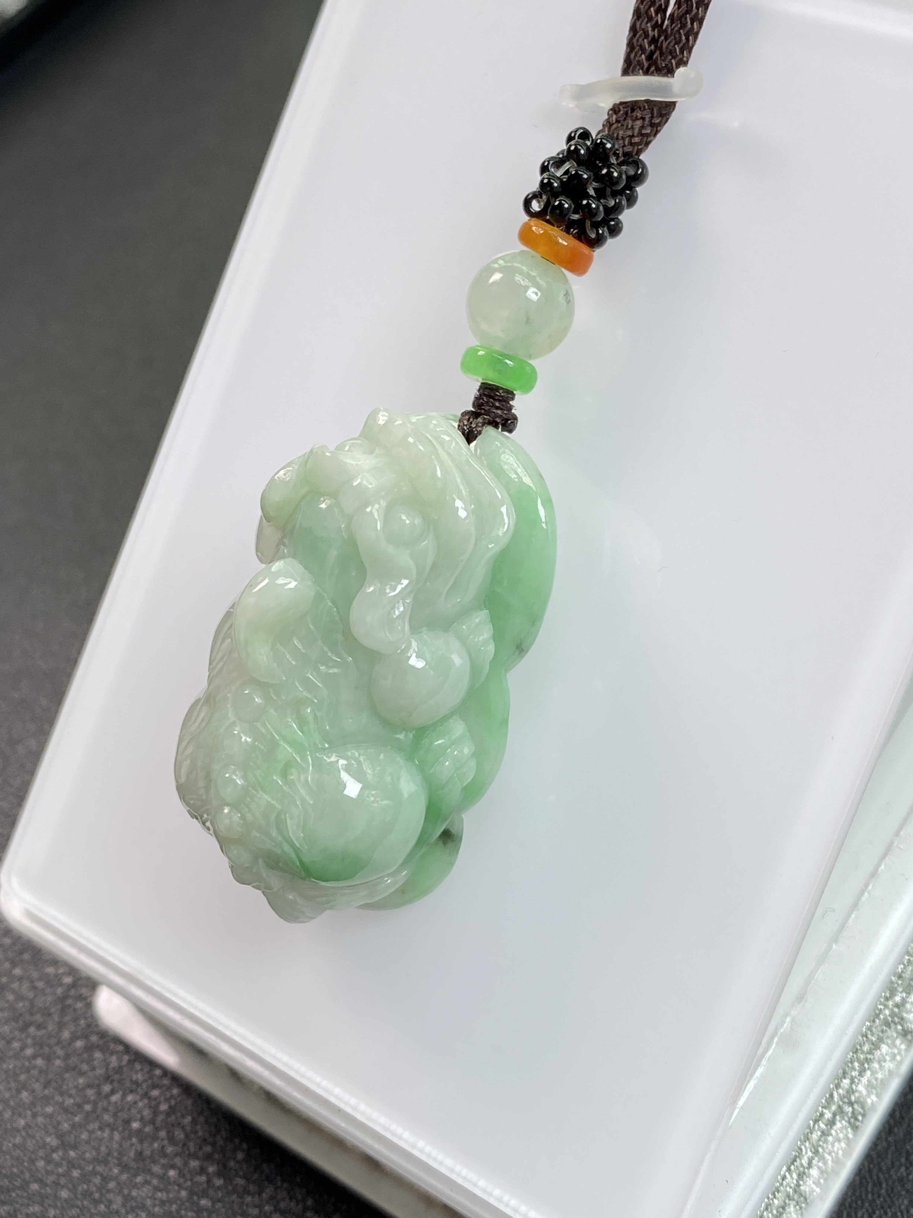 缅甸天然A货翡翠白底青貔貅吊坠 证书编号5046