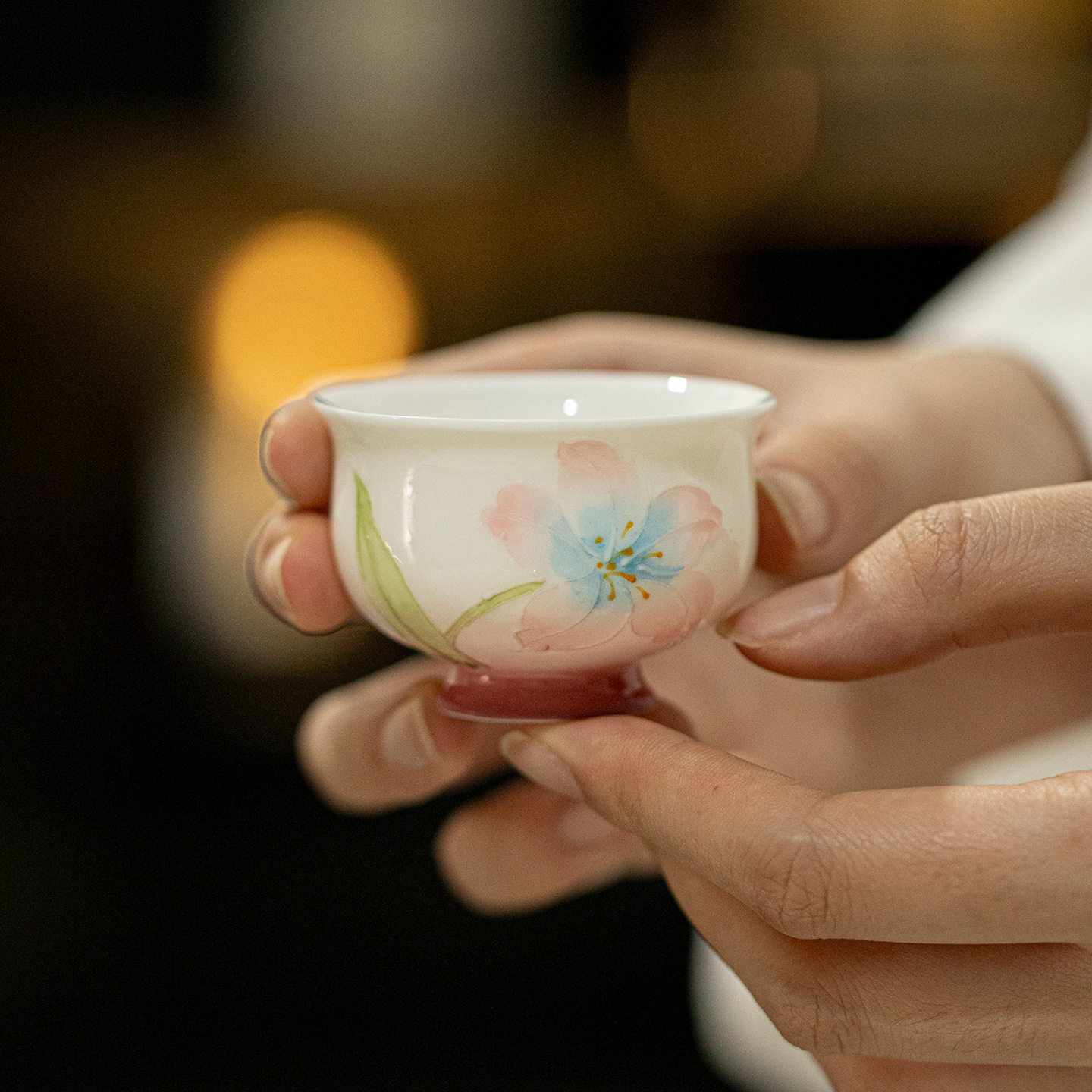 唐宋玉泥白瓷手绘有田烧粉色牡丹家用茶杯小号功夫茶具陶瓷品茗杯