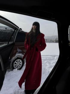 大红色呢子大衣女长款结婚圣诞韩版复古加厚高级感新年西装外套潮