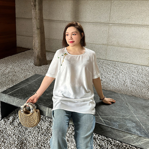 大码女装T恤宽松显瘦百搭