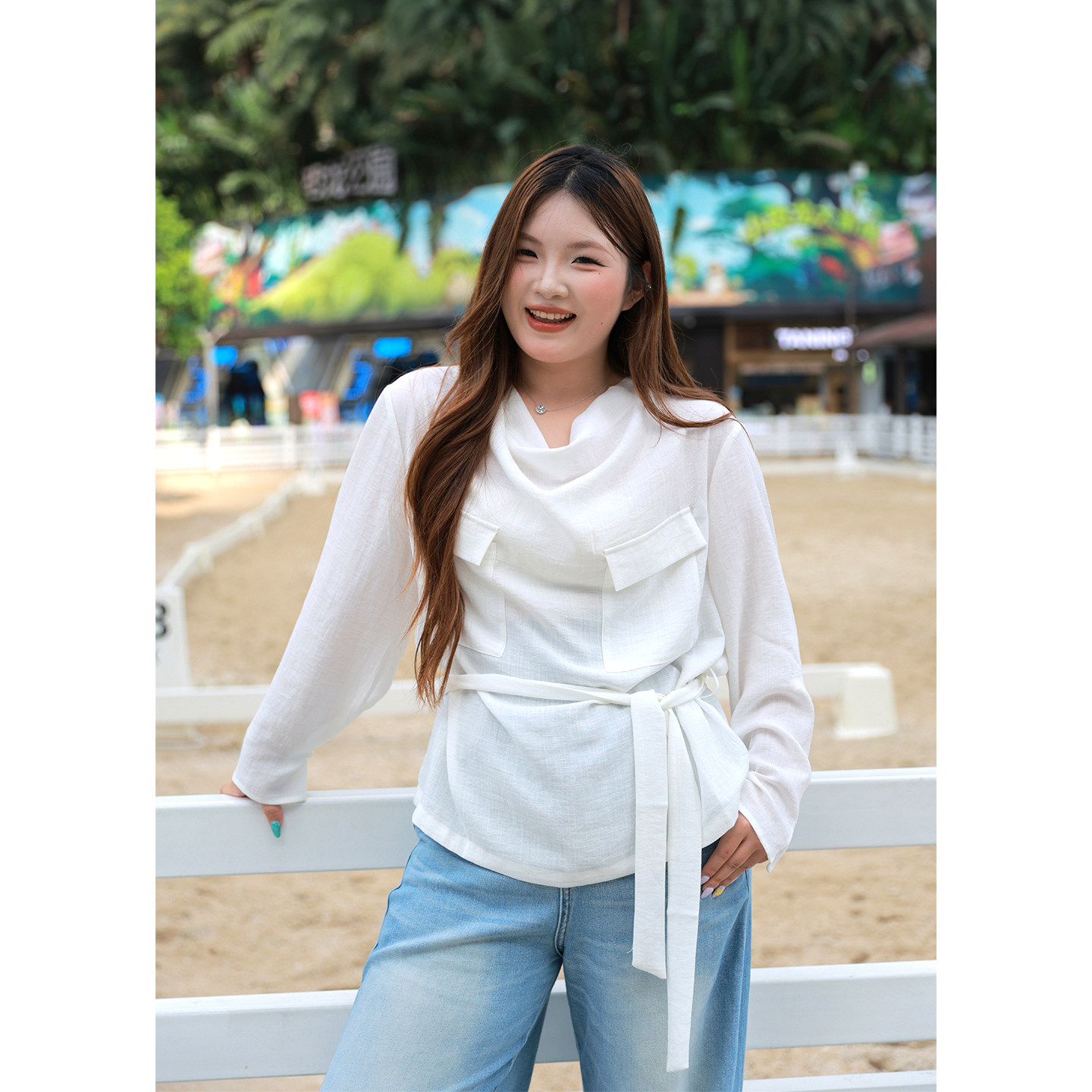 大码女装设计感薄款荡领长袖衬衣