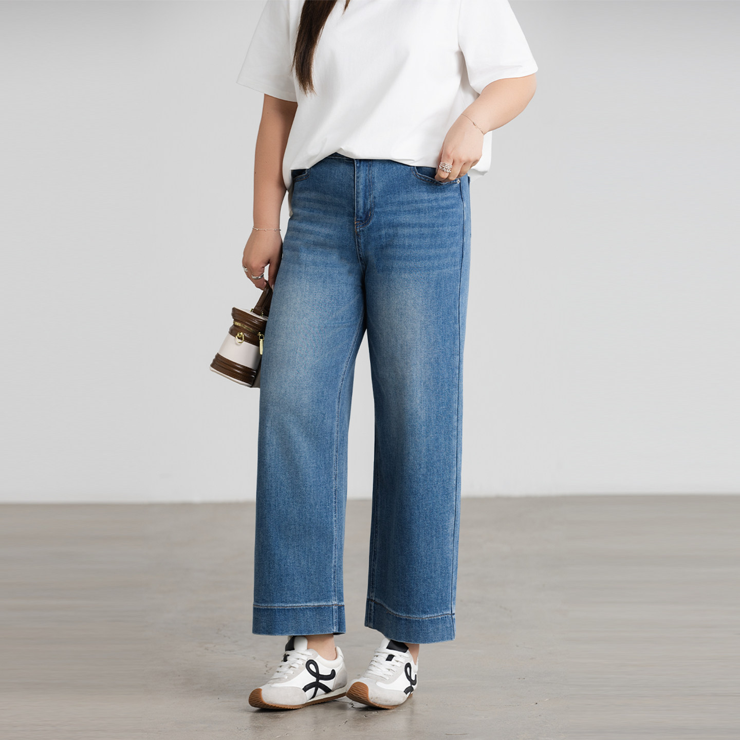 大码女装九分牛仔裤200斤春夏2026年新款胖mm高腰梨形身材直筒裤