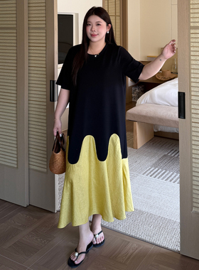 大码女装宽松连衣裙夏季2026年新款设计感遮肉显瘦200斤胖mm裙子