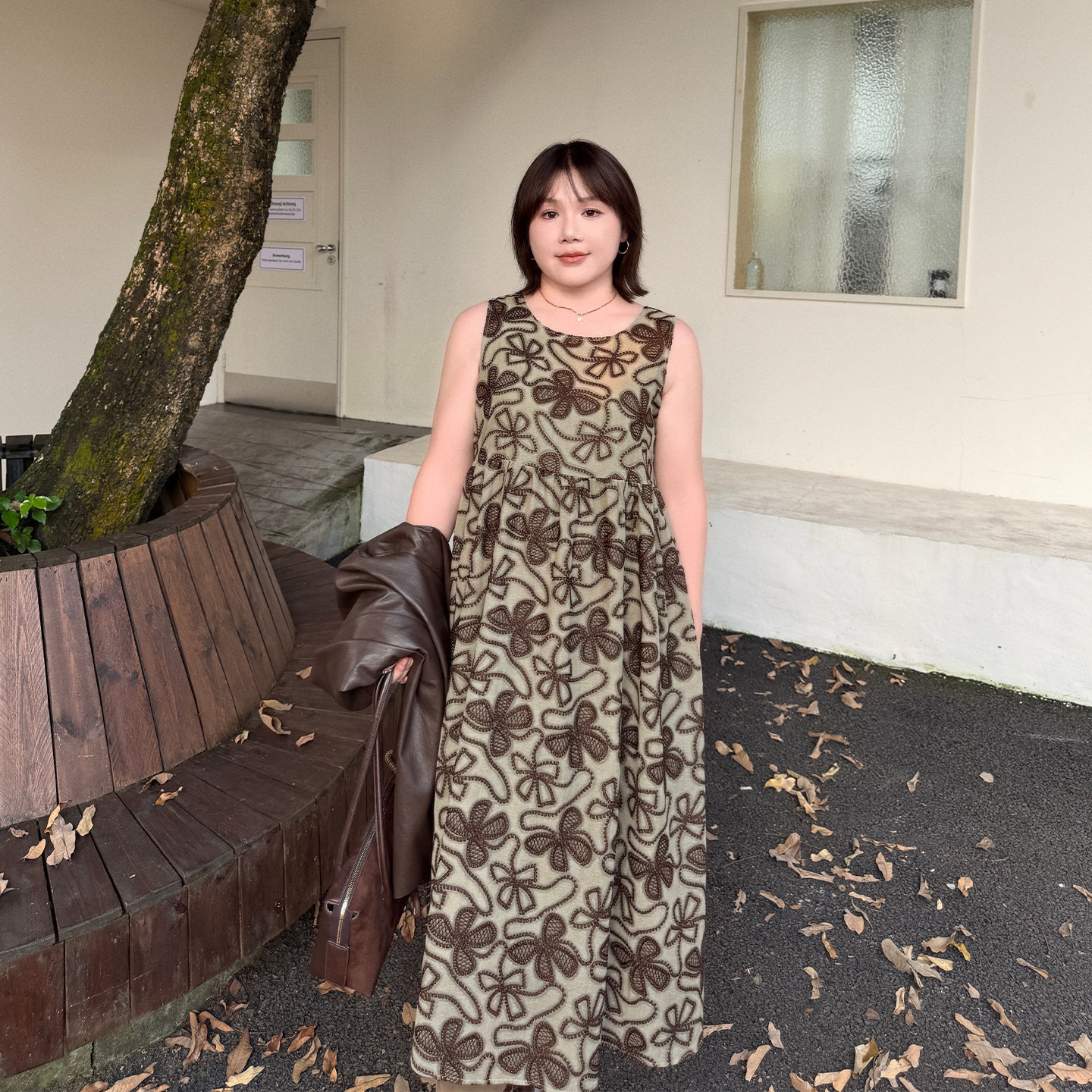 大码女装秋款无袖勾花背心裙百搭