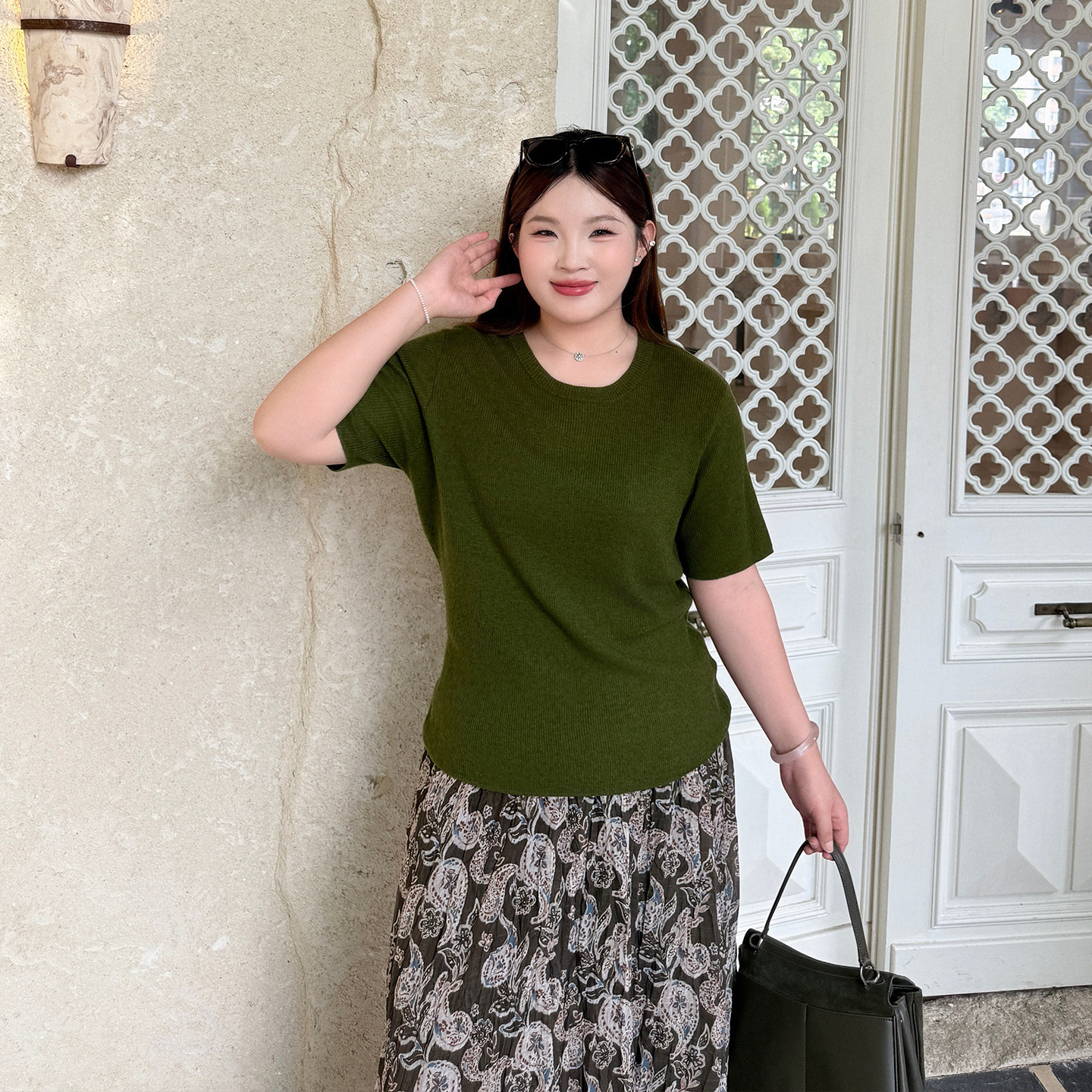 大码女装中袖毛针织打底衫百搭