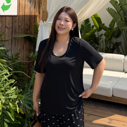 大码女装超薄U领T恤宽松显瘦
