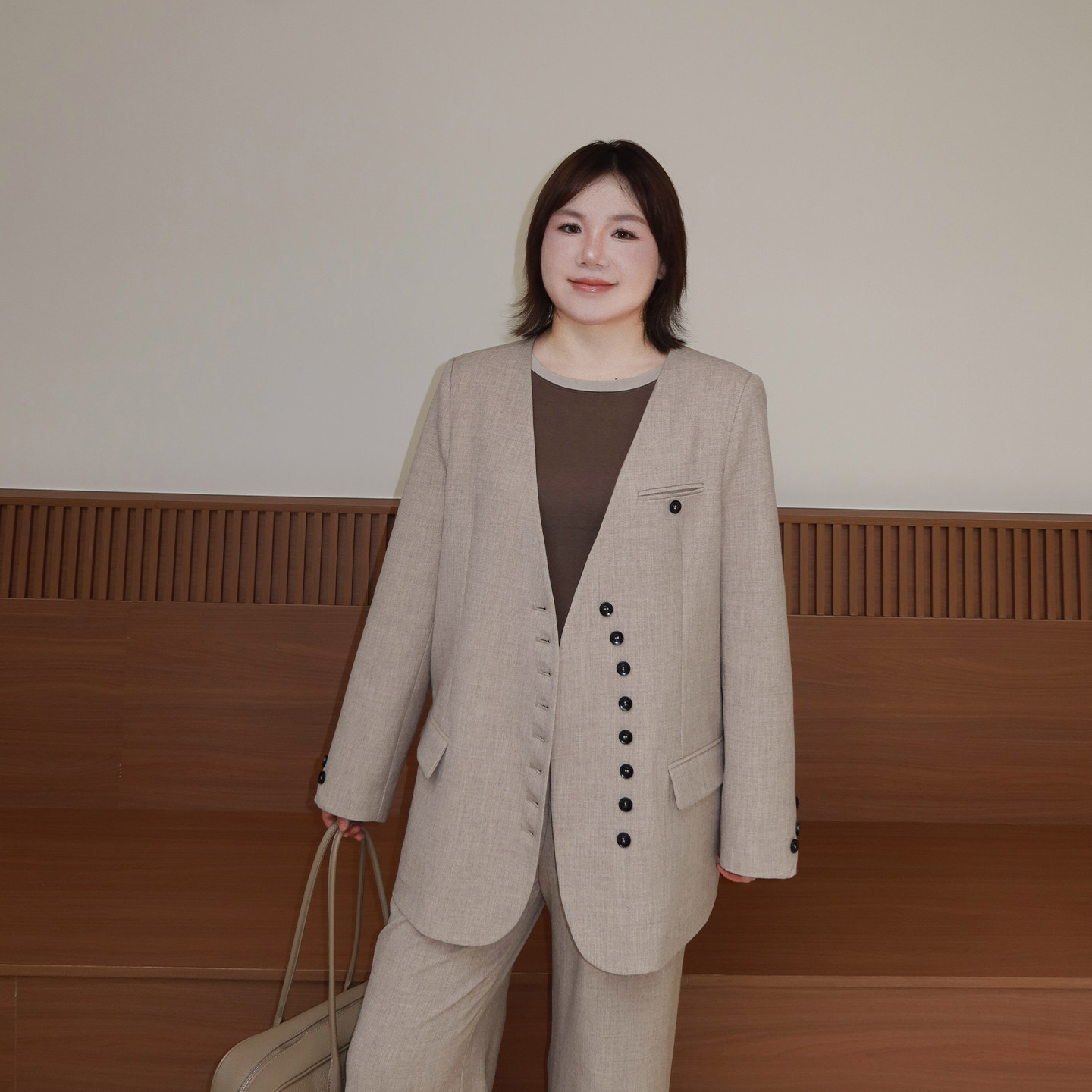 宽松中长款大码女装西服2026秋季新款200斤胖mm气质显瘦休闲外套