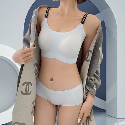 无痕内衣女聚拢小胸无钢圈运动文胸套装夏季薄款女果冻条美背心
