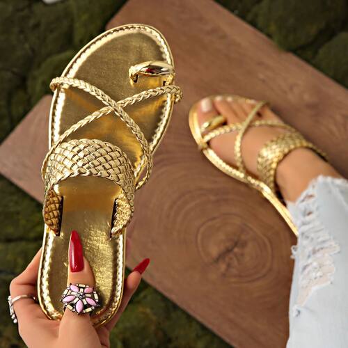 Fashion Gold Clip Toe Sandals Women 2025 Summer Flat Heels B
