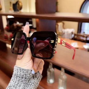 Fashion Oversized Sunglasses Women UV400 Sun Glasses Vintage