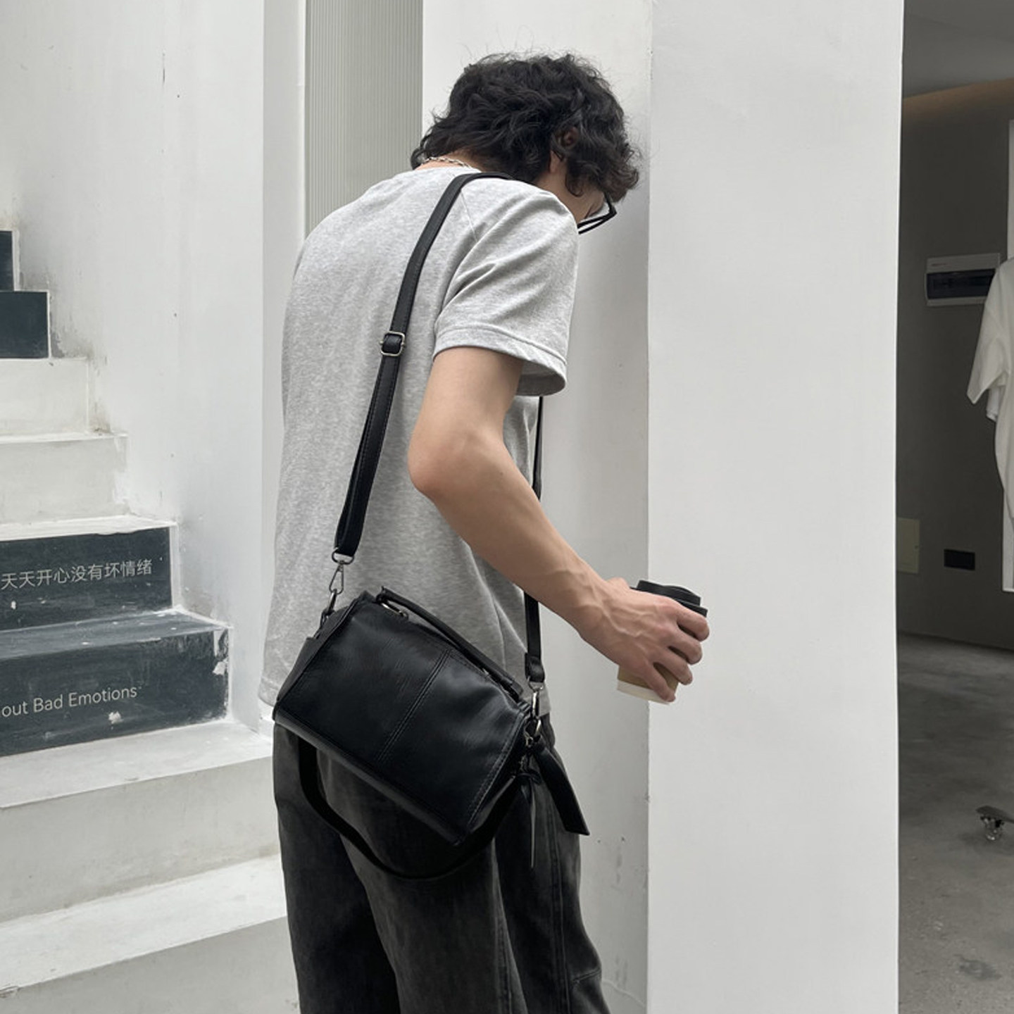 XC时髦斜挎单肩枕头挎包男女波士顿复古皮质手提吐司包港风潮牌,箱包皮具/热销女包/男包,男士包袋,淘宝优惠券,粉丝福利购,淘宝优惠卷