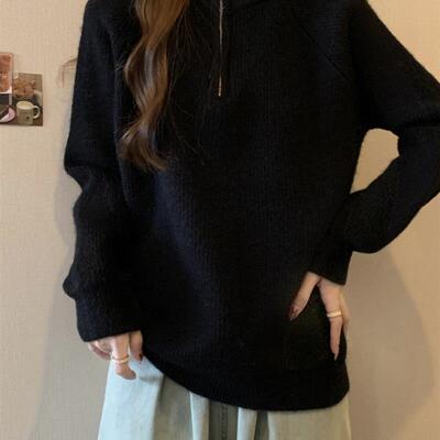 Half a zipper collared sweater girl with a fat, lazy shirt a