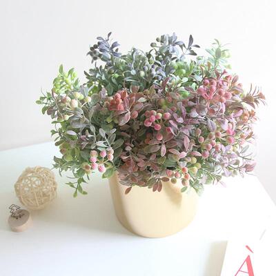 Spraying wild fruit, emulating colored bouquets.
