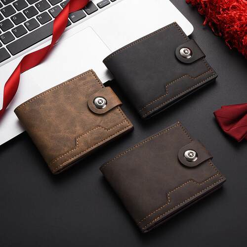 The mens purses are short, multi-carat wallets are fashiona