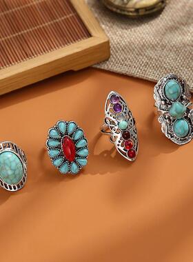 O.S.A.s green pinestone ring is fashionable with four combi