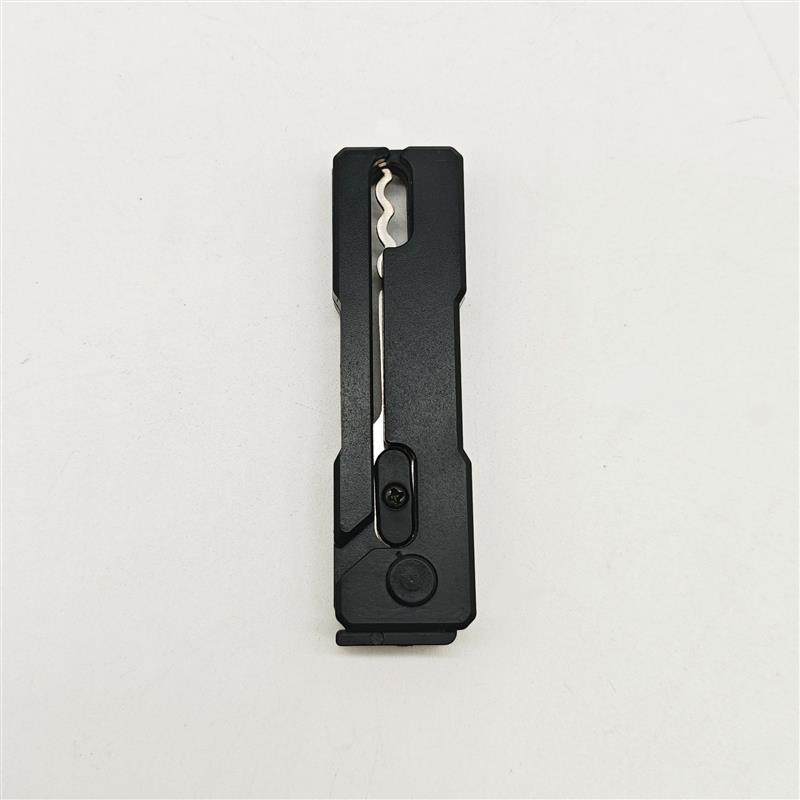 2025 Grav Pick Gravity Pulse Outdoor Multifunctional Tool