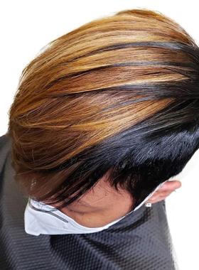 Ms. Fashion and Mrs. OMalleys black and brown wigs have sh