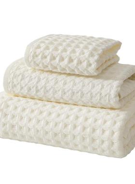 Wafgers tampons are thicker and shes got three pairs of ta