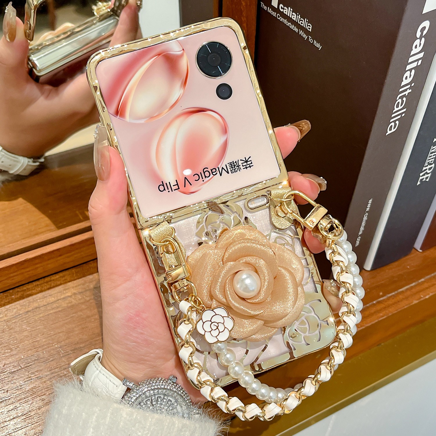 折叠屏电镀透明水波纹手链保护套