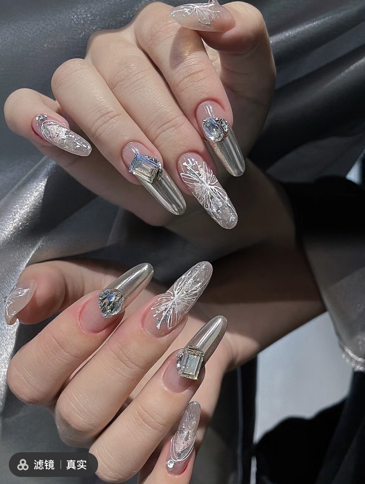 手工穿戴美甲爆闪钻金属蝴蝶欧美长尖圆23新款高级感显白辣妹炫酷