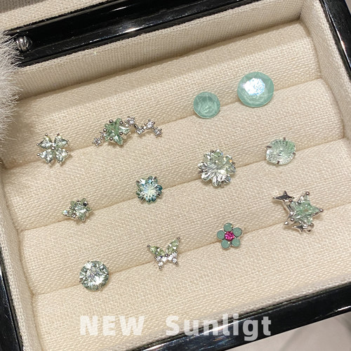NEW Sunlight夏日清新薄荷绿耳钉爆闪耳骨钉高级感耳蜗钉钛钢耳饰