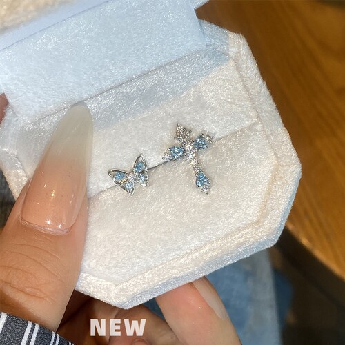 闪钻耳骨钉轻奢感戴上超有气质