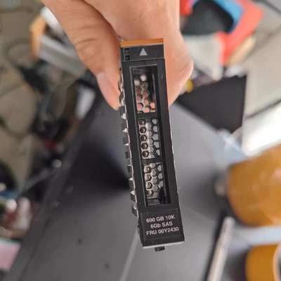 IBM00Y250300Y2430600GB10K