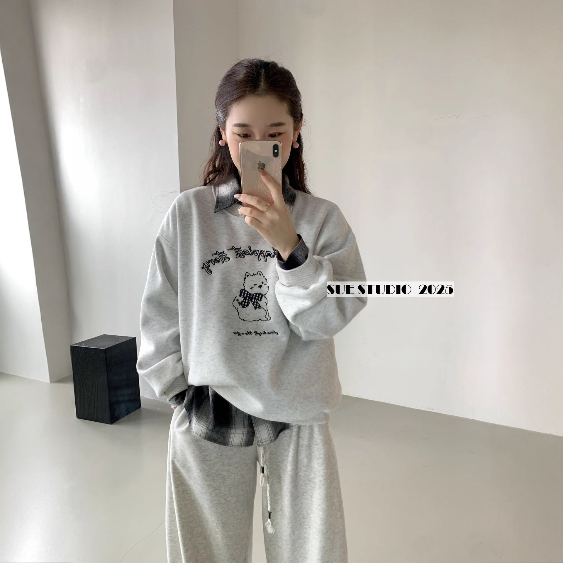 SUE冬季小狗刺绣加绒休闲宽松卫衣韩系可爱减龄套头圆领上衣97130