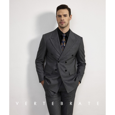 商务修身双排扣男士西服套装