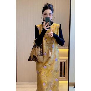小洋装名媛高端加绒加厚新中式国风黄色毛领无袖背心旗袍连衣裙潮
