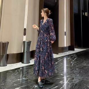 跨境波西米亚大裙摆开叉新款宽松大码新品连衣裙显瘦修身辣妹长袖