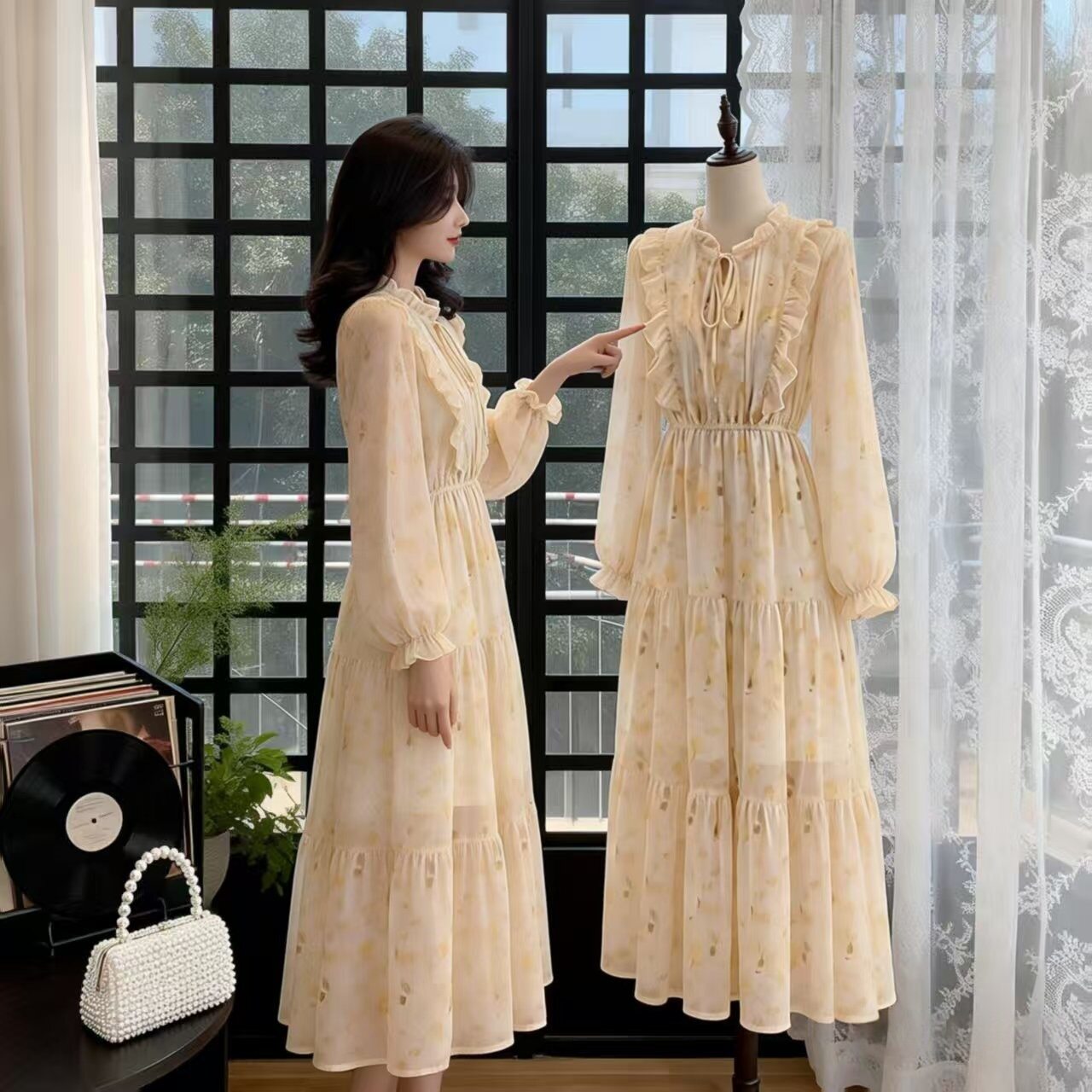 欧美港风韩版荷叶边碎花长裙女休闲舒适仙女设计感边泡泡袖连衣裙