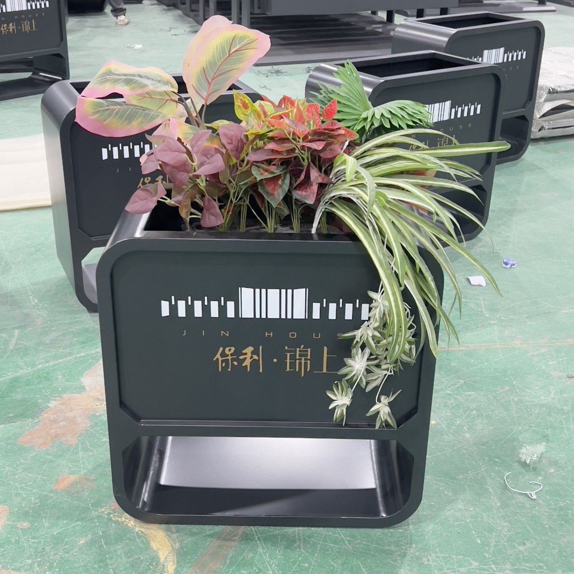 定做不锈钢花箱户外咖啡厅花坛室外铁艺隔断酒店园林景观弧形花槽,商业/办公家具,花坛/花箱,淘宝优惠券,粉丝福利购,淘宝优惠卷